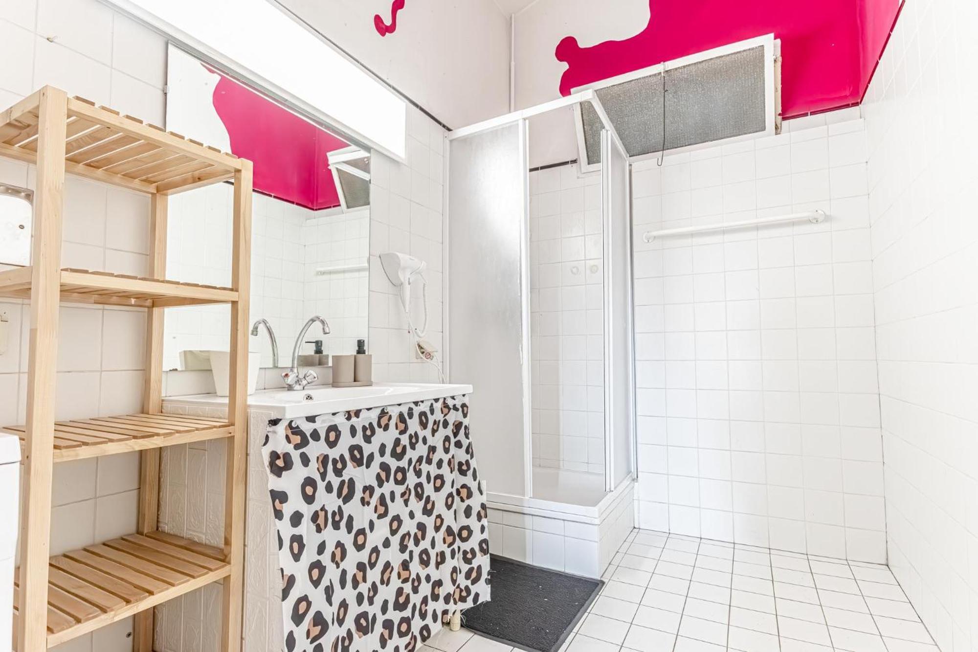 Comfy 3br Shared - U6 Subway, Danube & Millenium Appartamento *
